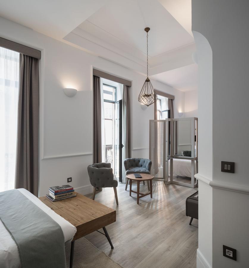 ปวยร์ตา กาเตดราล ฮอลิเดย์ สวีท Apartment เซบีญา ภายนอก รูปภาพ