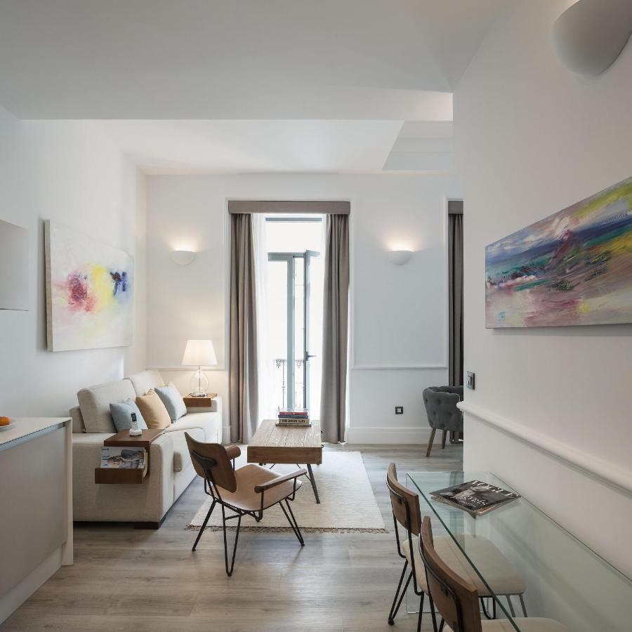 ปวยร์ตา กาเตดราล ฮอลิเดย์ สวีท Apartment เซบีญา ภายนอก รูปภาพ